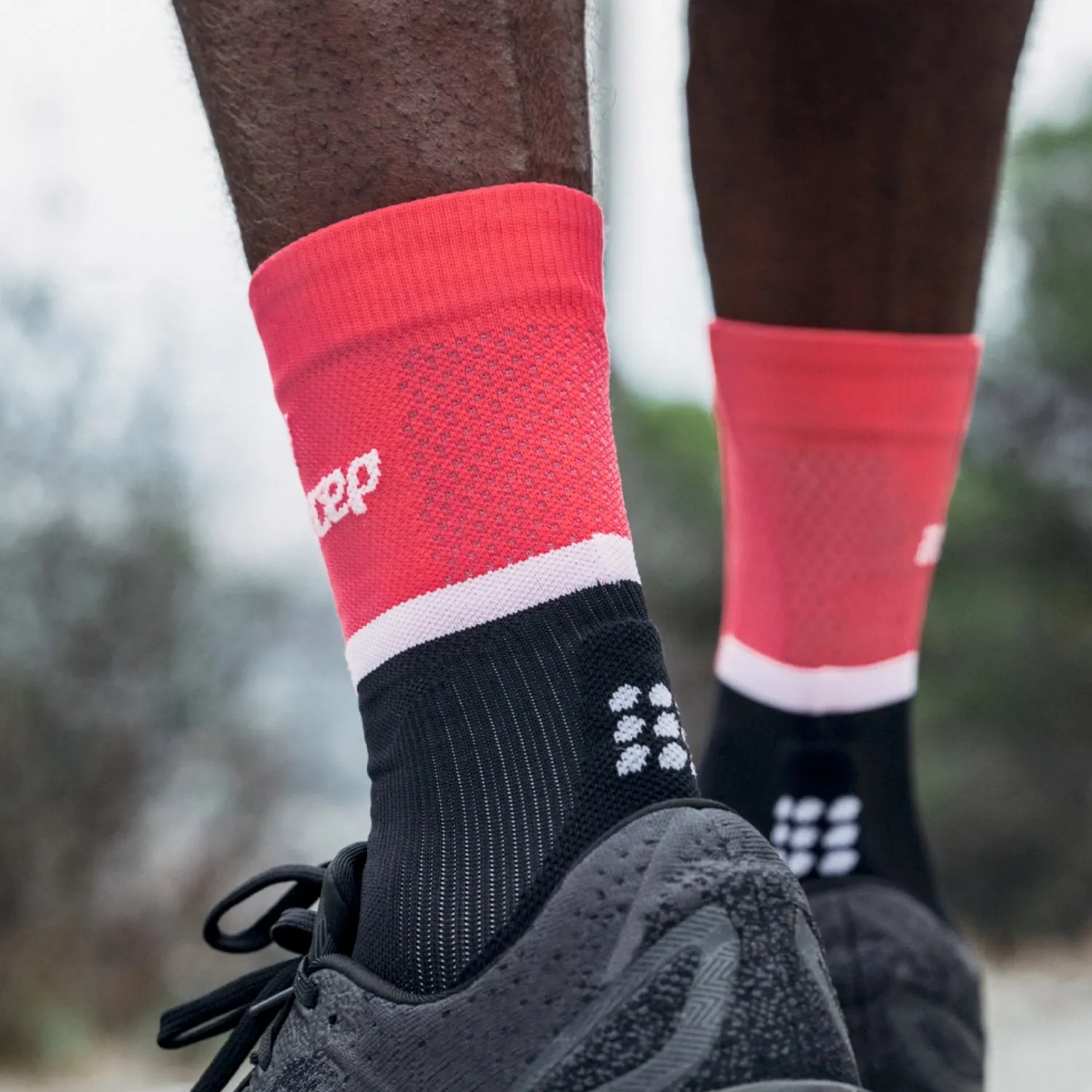 CEP Men's The Run Mid Cut Compression Socks 4.0