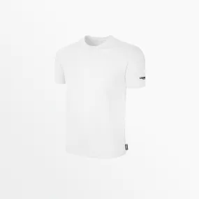 MEN'S BASICS TEE WITH SLEEVE LOGO